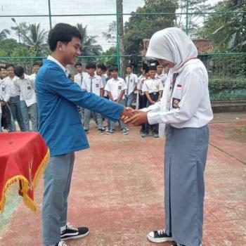 SERTIJAB DARI KETUA DAN WAKIL OSIS LAMA
